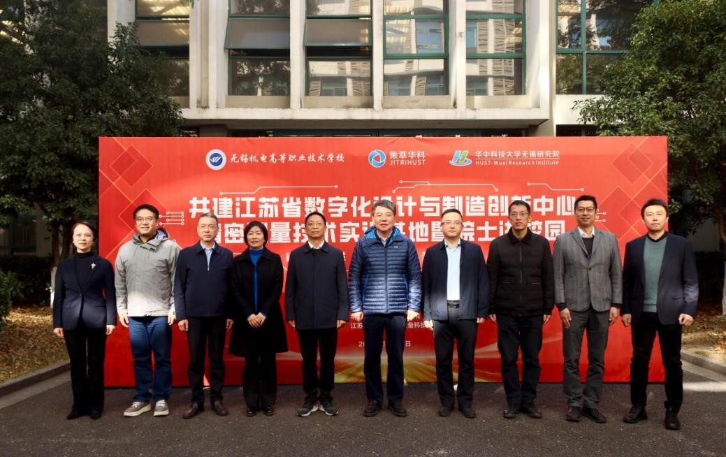 ��(chu��ng  )�����ąR�Ǿ�����У�󹲽���(sh��)Ӗ����